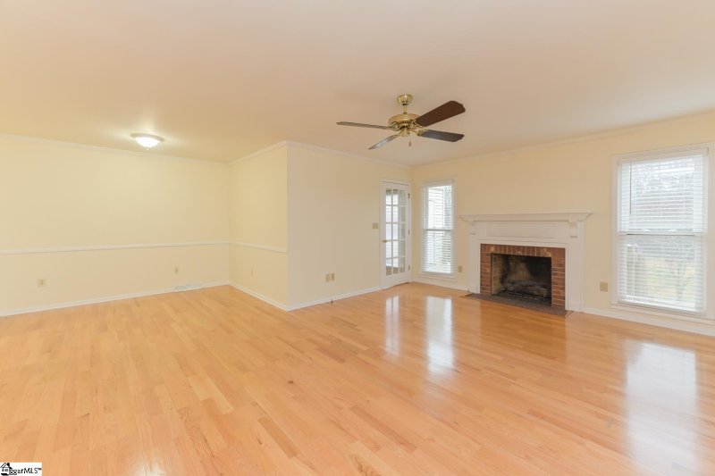 Property image 3 at 329 Angie Drive, Taylors, SC 29687