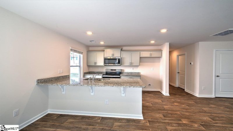 Property image 3 at 507 Oakmont Valley Trail, Seneca, SC 29678