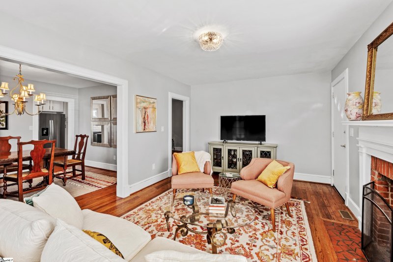 Property image 5 at 5 Wiuka Avenue, Greenville, SC 29607