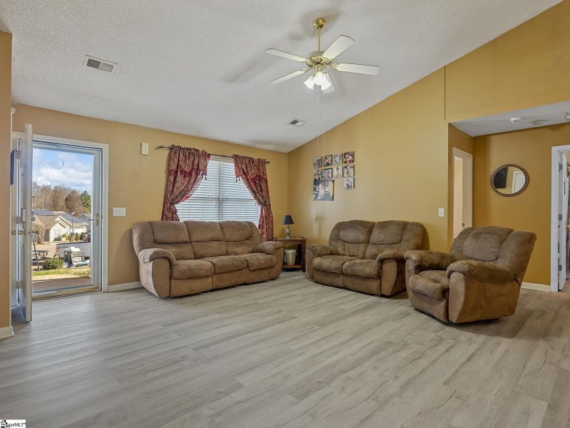 Property image 3 at 727 Evelyn Mae Road, Inman, SC 29349