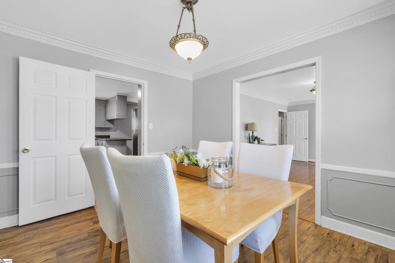 Property image 5 at 10 Ravensworth Road, Taylors, SC 29687