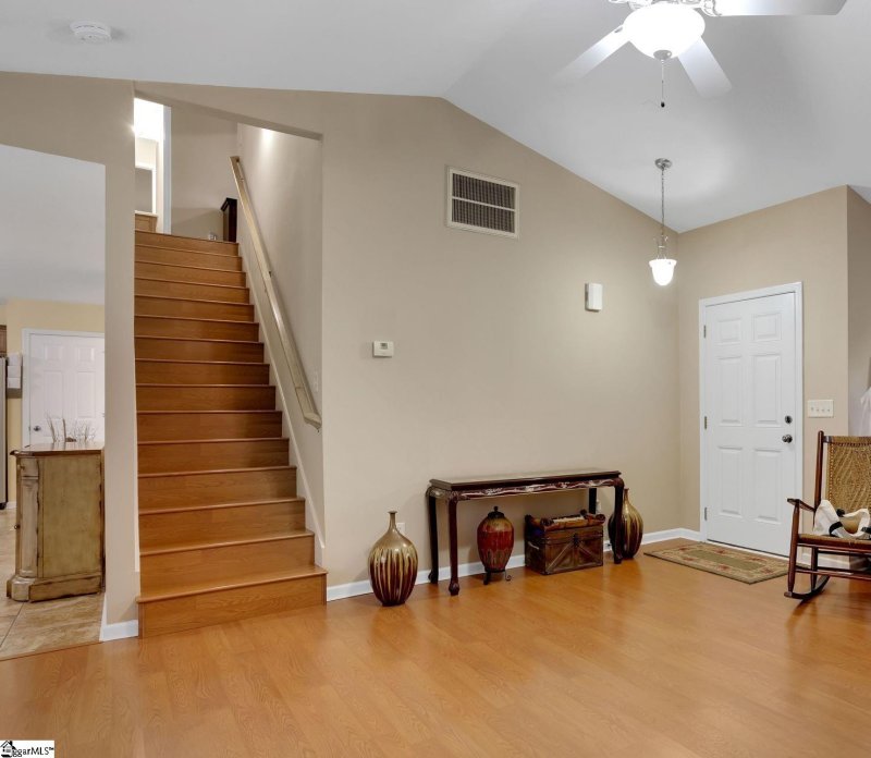 Property image 5 at 27 Cardinal Creek Drive, Greenville, SC 29607-5563