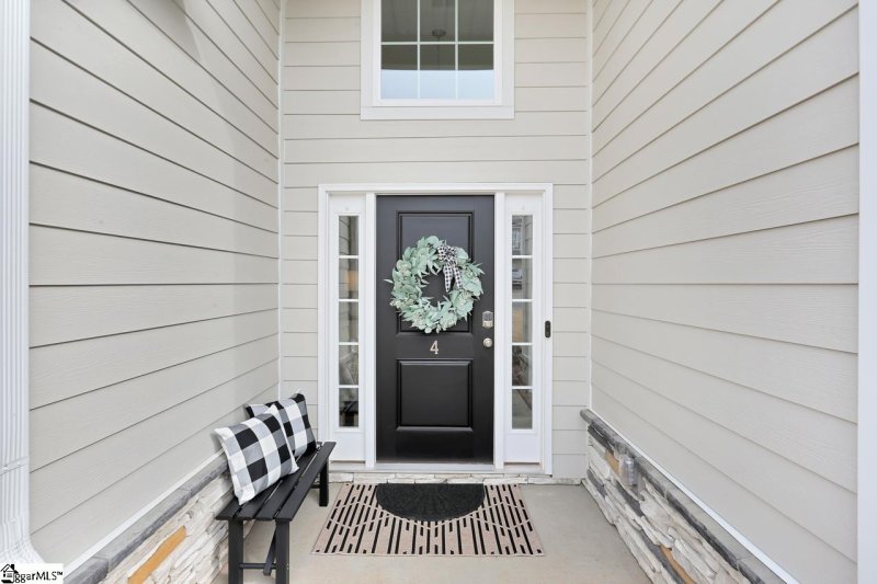 Property image 2 at 4 Stony Run Lane, Simpsonville, SC 29681