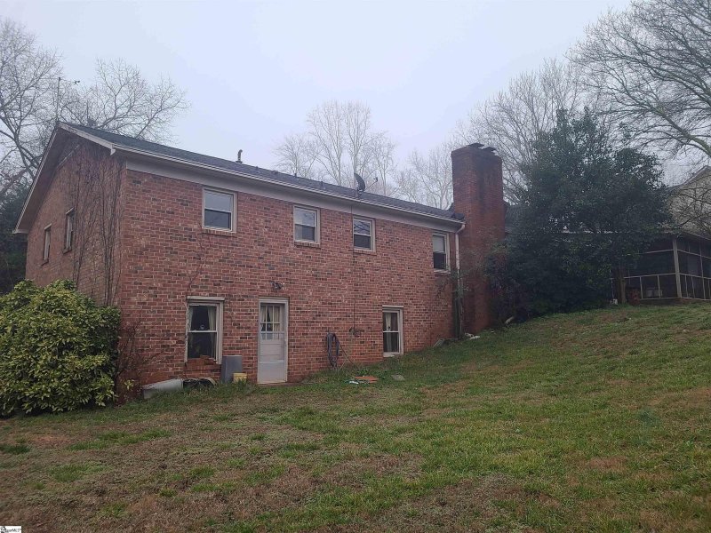 Property image 2 at 227 Donington Drive, Greenville, SC 29615