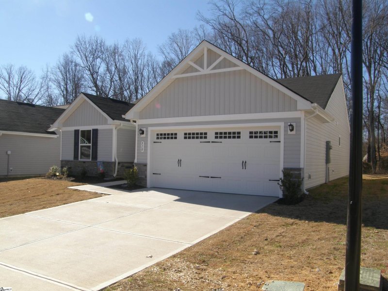 Property image 2 at 310 Stockland Trail, Fountain Inn, SC 29644