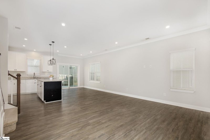 Property image 3 at 214 Clearwood Drive, Simpsonville, SC 29681