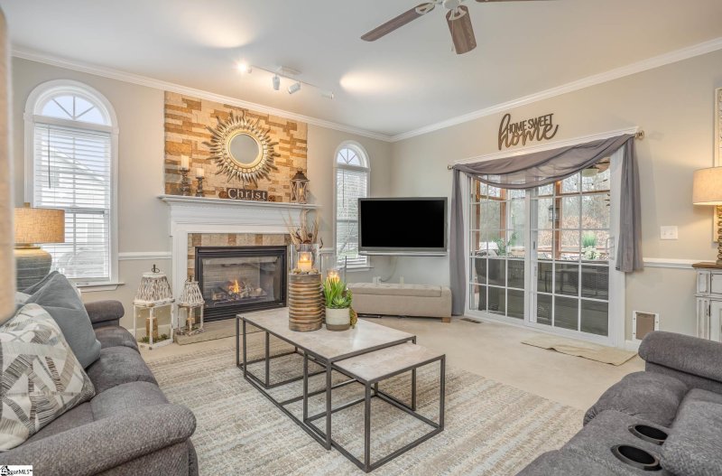 Property image 2 at 417 Saddlebred Drive, Pelzer, SC 29669
