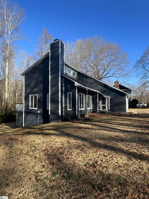 Property image 2 at 101 Oak Brook Drive, Taylors, SC 29687