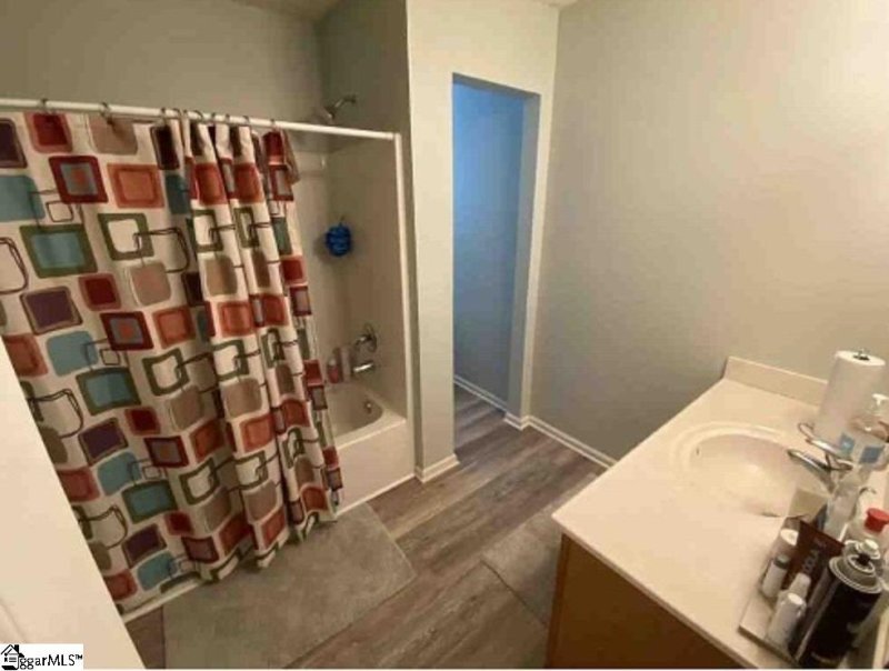 Property image 3 at 12 Bluff Ridge Court, Greenville, SC 29617