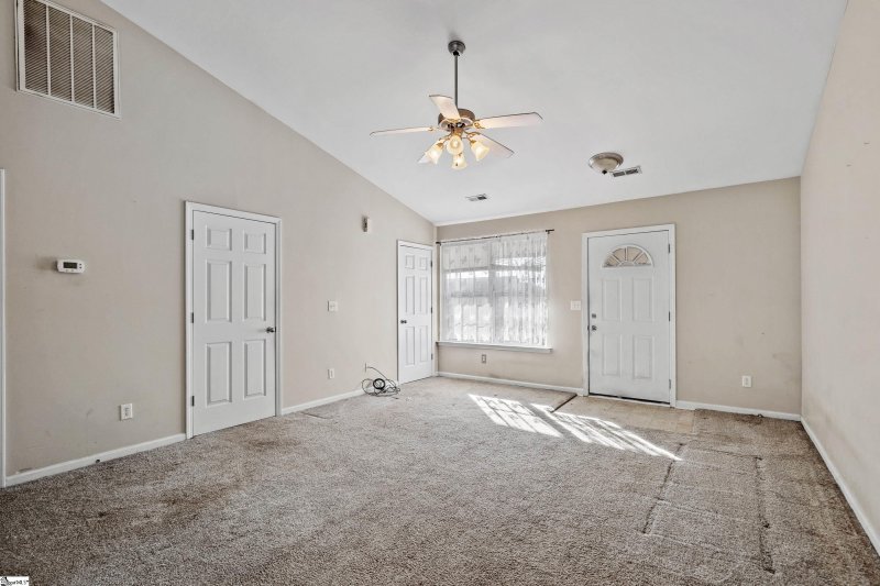 Property image 5 at 102 Lear Drive, Laurens, SC 29360