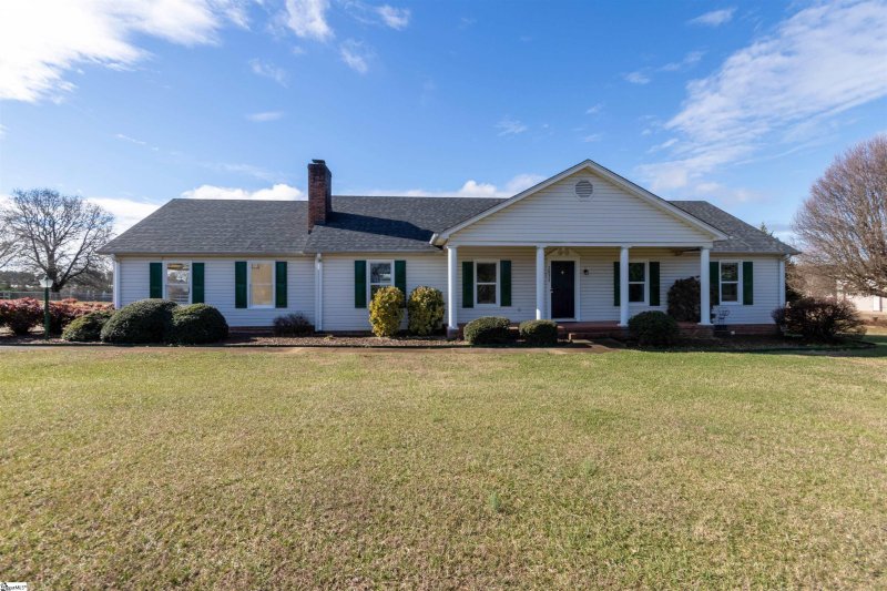 2831 LOCUST HILL Road