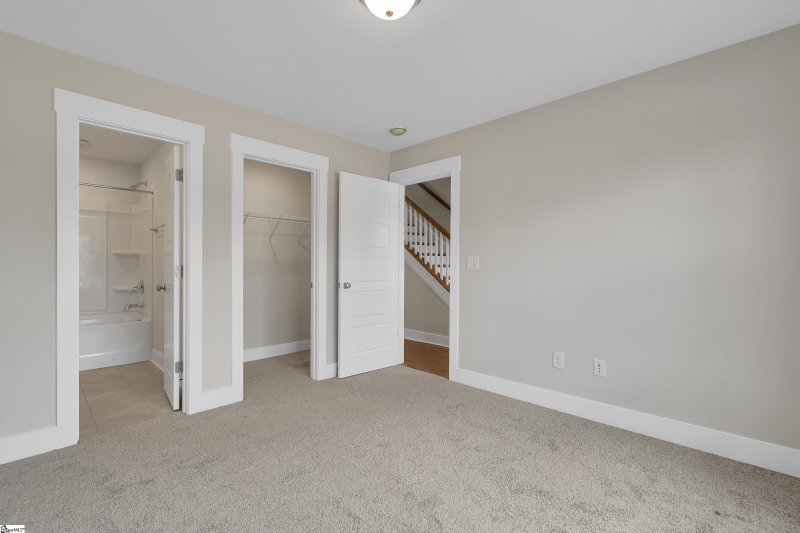 Property image 5 at 307 Pete Hollis Boulevard, Greenville, SC 29601