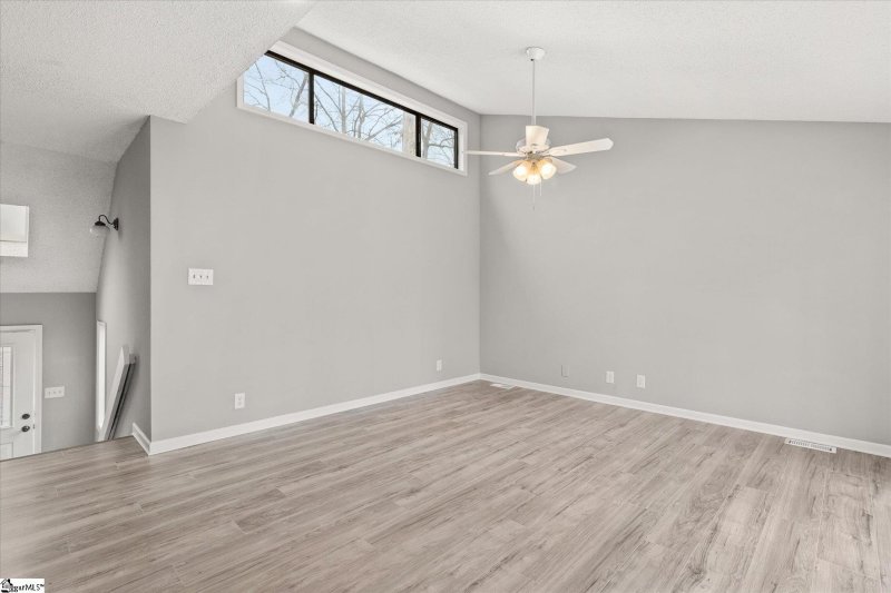 Property image 5 at 204 Brookside Drive, Duncan, SC 29334-9656