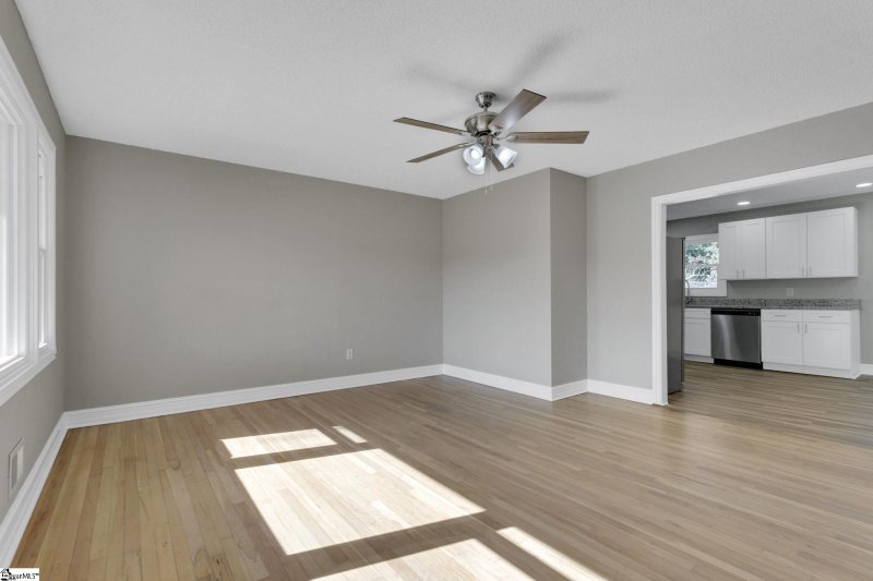 Property image 4 at 138 Continental Drive, Spartanburg, SC 29302