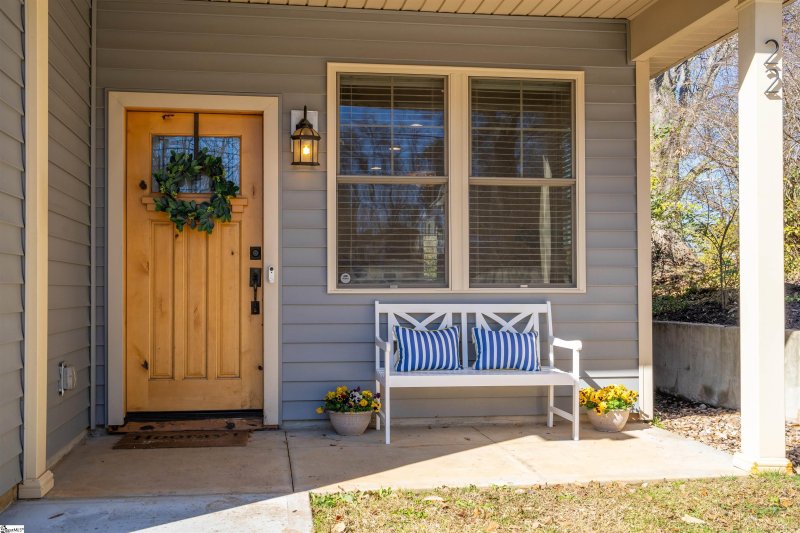 Property image 2 at 22 Brookdale Avenue, Greenville, SC 29607