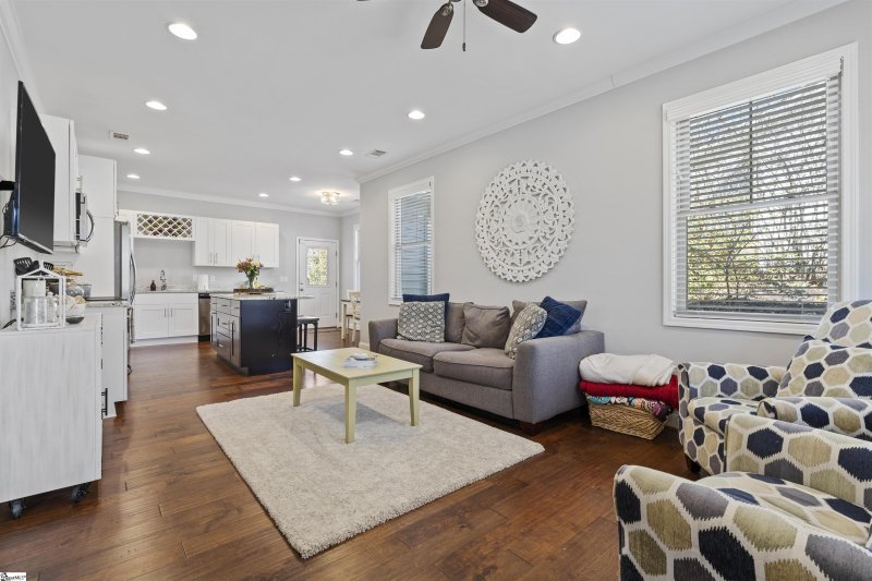 Property image 4 at 22 Brookdale Avenue, Greenville, SC 29607