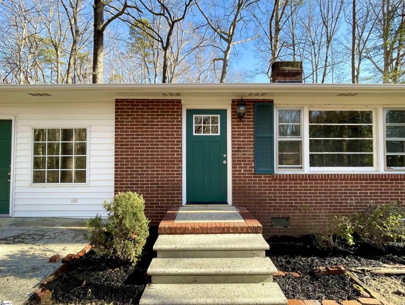 Property image 2 at 125 Saratoga Avenue, Spartanburg, SC 29302