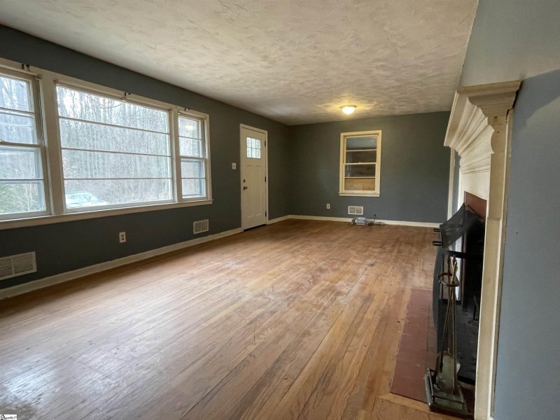 Property image 5 at 125 Saratoga Avenue, Spartanburg, SC 29302