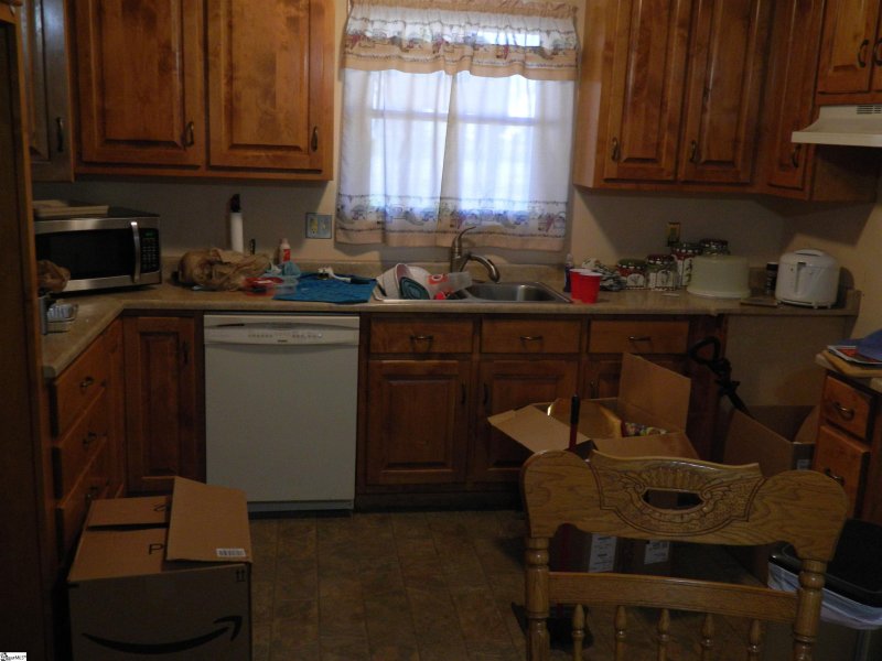 Property image 2 at 301 Idlewild Avenue, Greenville, SC 29605