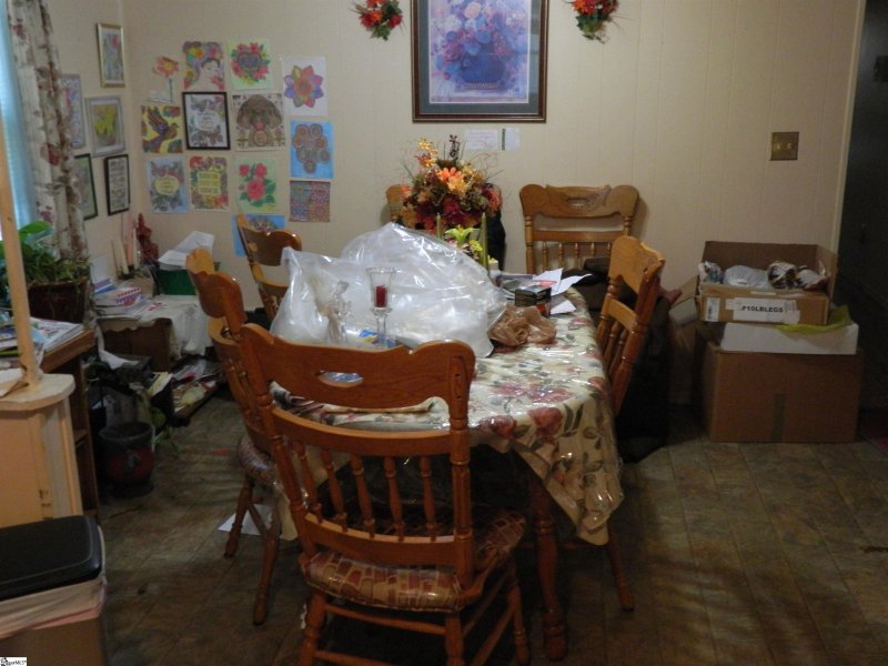 Property image 3 at 301 Idlewild Avenue, Greenville, SC 29605