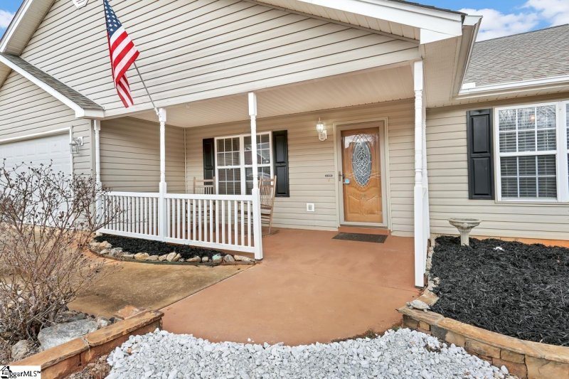 Property image 4 at 109 Kingfisher Drive, Simpsonville, SC 29680