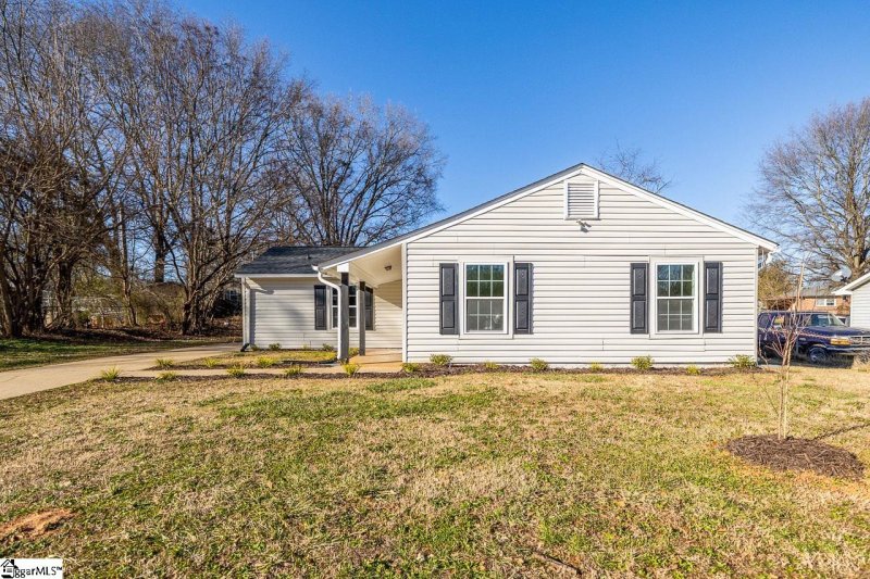 Property image 3 at 3 Prestwick Drive, Greenville, SC 29605