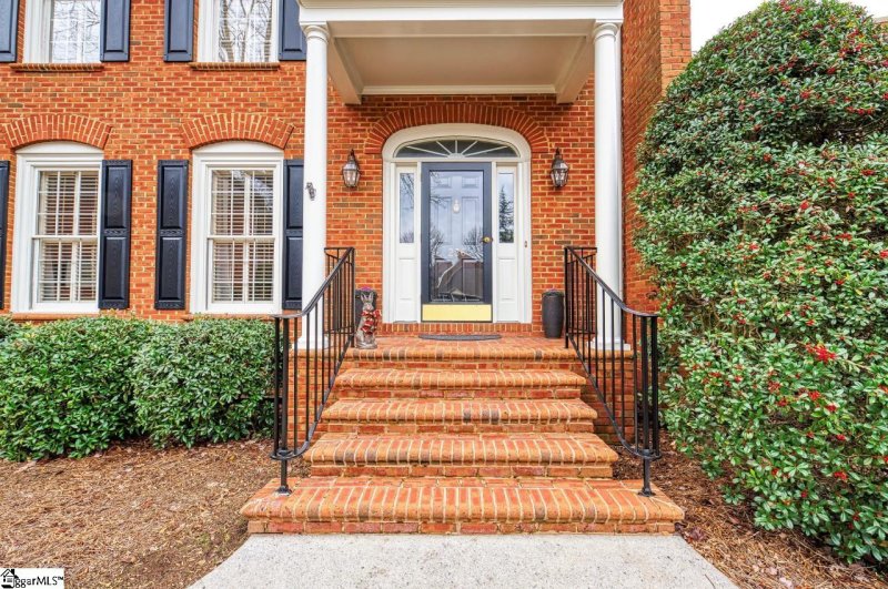 Property image 2 at 236 Glenbrooke Way, Greenville, SC 29615