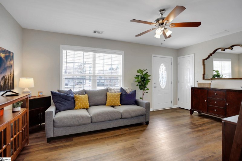 Property image 4 at 610 Ruddy Creek Circle, Greer, SC 29651-2777