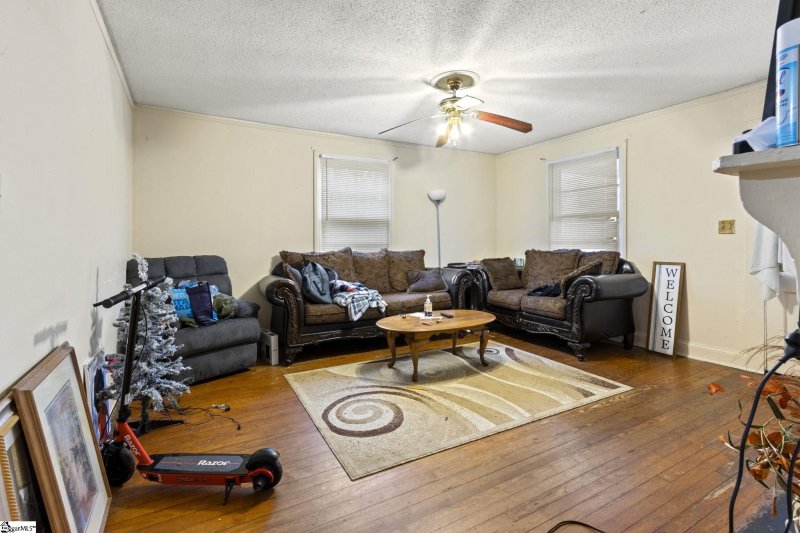 Property image 5 at 30 5th Avenue, Greenville, SC 29609