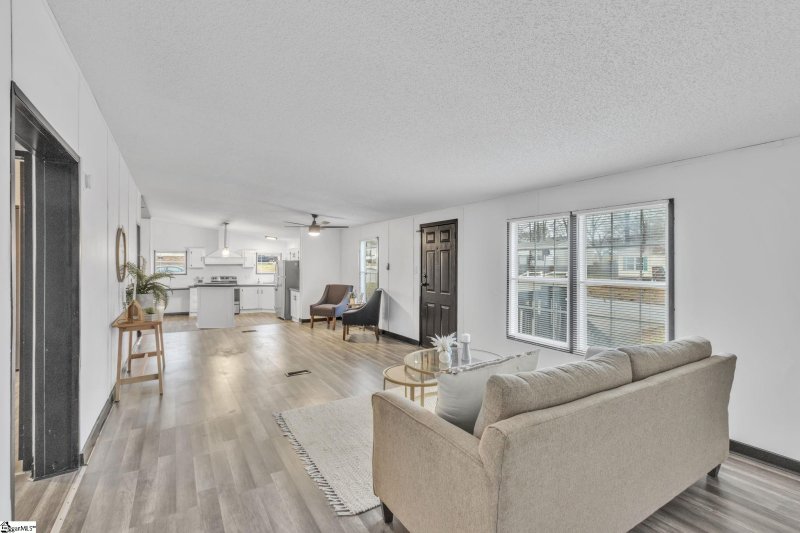 Property image 3 at 300 Walnut Crest Court, Fountain Inn, SC 29644-5244