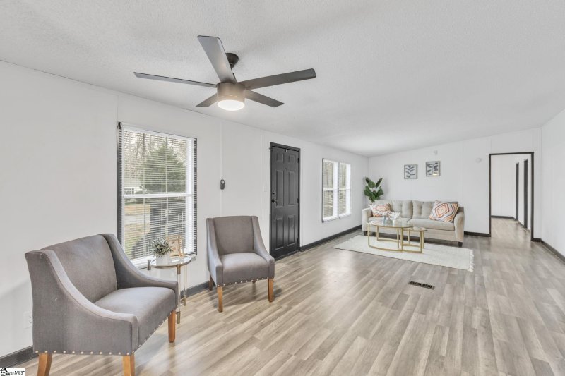 Property image 4 at 300 Walnut Crest Court, Fountain Inn, SC 29644-5244