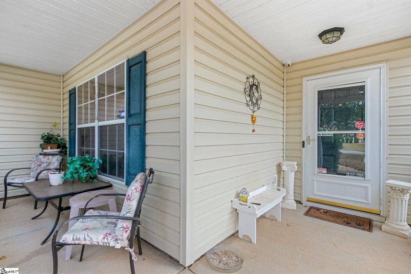 Property image 5 at 400 Woodford Way, Simpsonville, SC 29680-7091