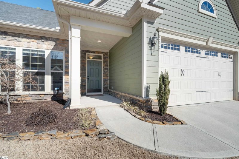 Property image 4 at 502 Briar Oaks Lane, Simpsonville, SC 29681