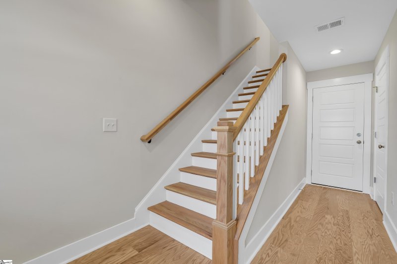 Property image 5 at 309 Pete Hollis Boulevard, Greenville, SC 29601