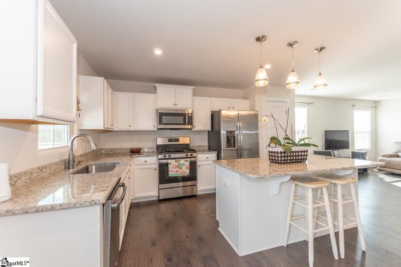 Property image 3 at 319 Fairmeadow Way, Greenville, SC 29617