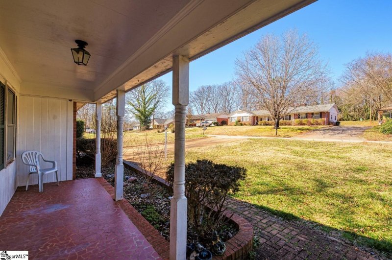 Property image 3 at 12 Stradley Terrace, Greenville, SC 29617