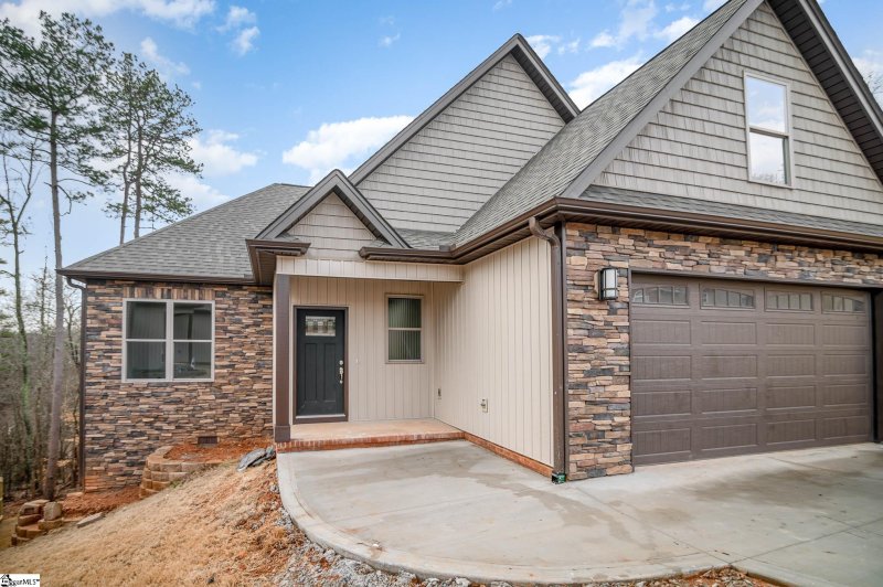 Property image 2 at 885 Affirmed Drive, Boiling Springs, SC 29316