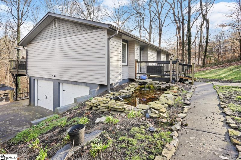 Property image 3 at 24 Riverview Drive, Greenville, SC 29611