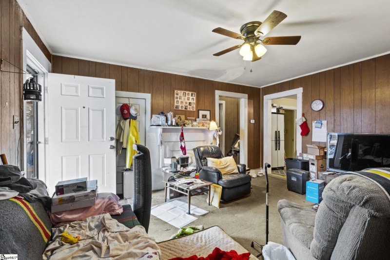 Property image 3 at 32 5th Avenue, Greenville, SC 29609