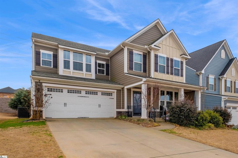 Property image 2 at 325 Carrollton Court, Greer, SC 29650