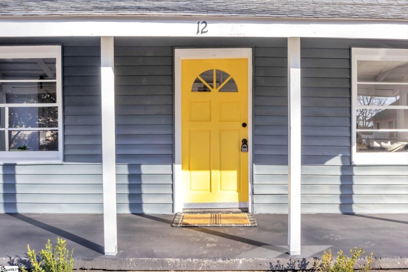 Property image 2 at 12 10th Street, Greer, SC 29651