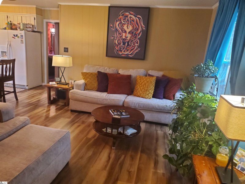 Property image 3 at 207 Edgewood Drive, Duncan, SC 29334