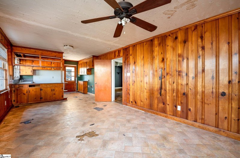 Property image 4 at 213 Sunset Drive, Easley, SC 29640