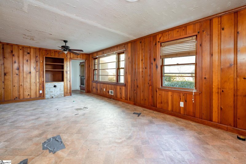 Property image 5 at 213 Sunset Drive, Easley, SC 29640