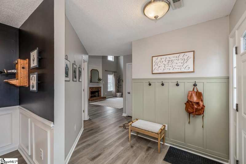 Property image 3 at 7 Fairview Lake Way, Simpsonville, SC 29680