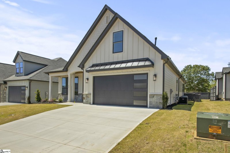 Property image 3 at 12 Waterville Way, Simpsonville, SC 29681