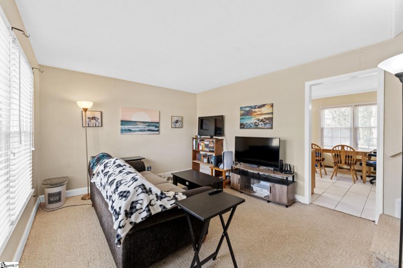 Property image 4 at 210 Westmoreland Street, Spartanburg, SC 29301