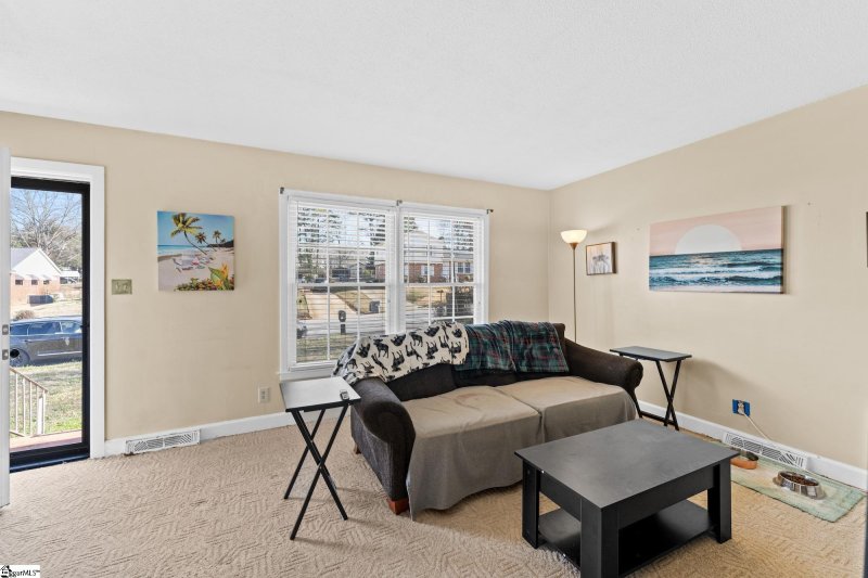 Property image 5 at 210 Westmoreland Street, Spartanburg, SC 29301