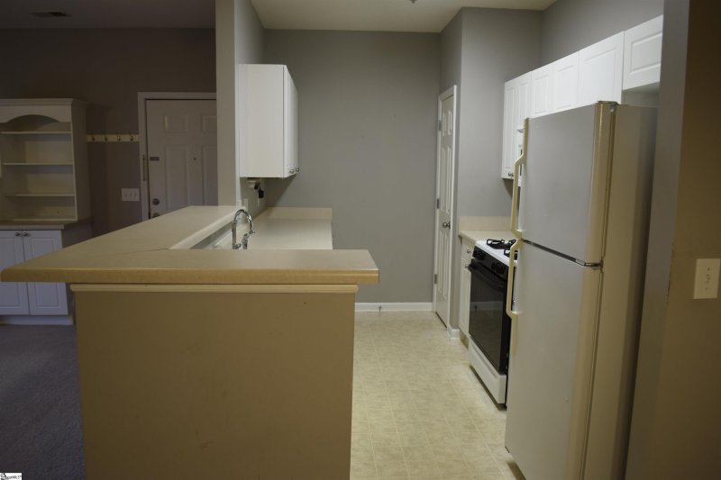 Property image 4 at 624 McKenna Circle, Greenville, SC 29615