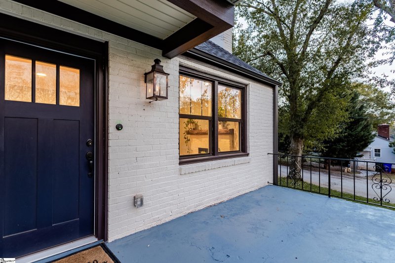 Property image 5 at 300 Ridgecrest Drive, Greenville, SC 29609